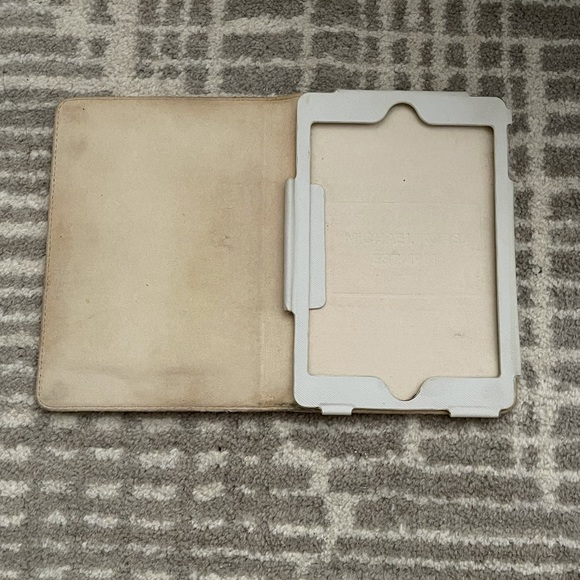 Michael Kors Ipad Mini Case - Picture 2 of 2